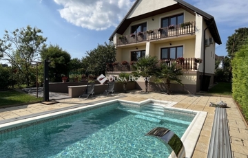 Eladó családi ház