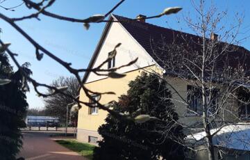 Eladó családi ház