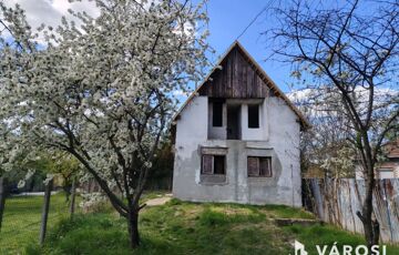 Eladó családi ház