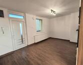 Eladó felújított lakás Törökszentmiklós központjában!