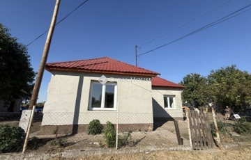 Eladó családi ház