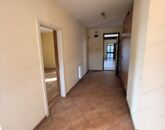 Eladó lakás Dabas 111 000 000 Ft