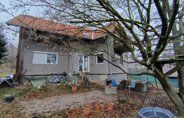 Eladó családi ház