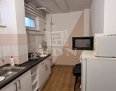 Kiadó iroda/üzlethelyiség Székesfehérvár 465 000 Ft