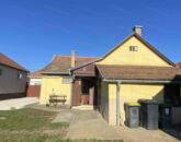 Szolnokon 2 szobás családi ház eladó!