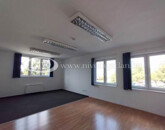 Kiadó ipari ingatlan Veszprém 105 000 Ft