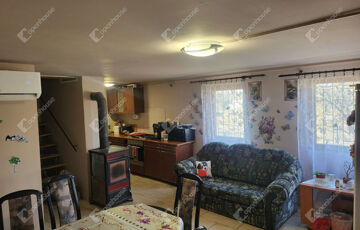 Eladó telek/földterület