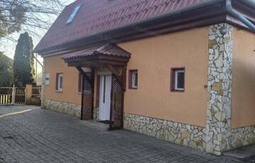 Eladó családi ház