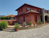 Eladó családi ház Győr 289 000 000 Ft