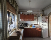 Eladó családi ház Pécs 66 900 000 Ft