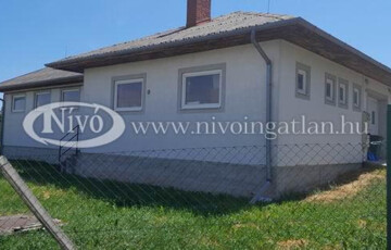 Eladó ipari ingatlan