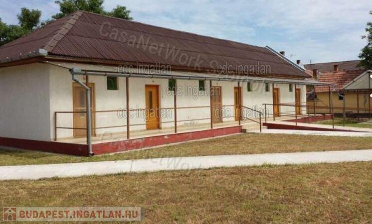 Eladó Martfűn egy idősek otthona épületegyüttes.                                 