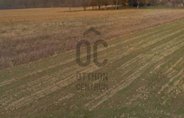 Eladó telek/földterület