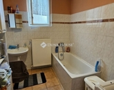 Eladó családi ház Pécs 64 999 999 Ft