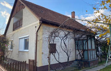 Eladó családi ház
