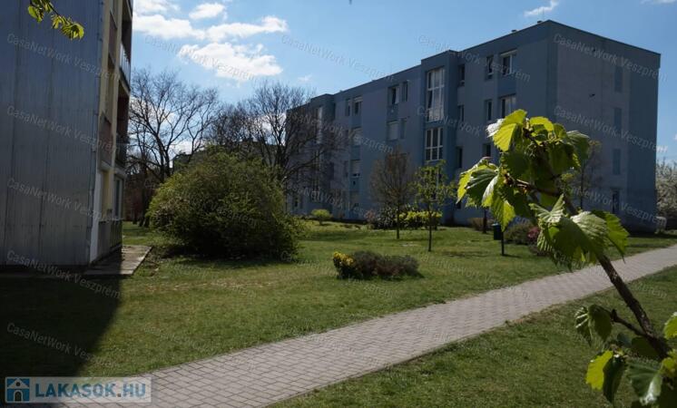 Eladó Panellakás Pétfürdőn!                                 