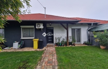 Eladó családi ház