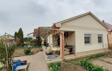 Eladó családi ház