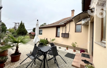 Eladó családi ház