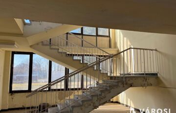 Eladó ipari ingatlan