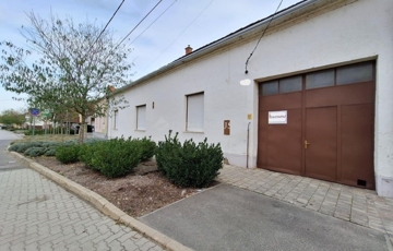 Eladó családi ház