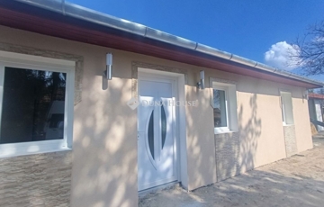 Eladó családi ház