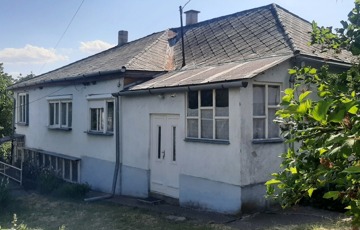 Eladó családi ház