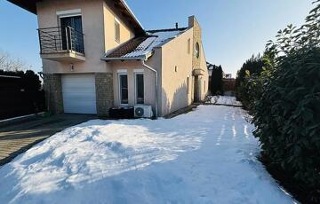 Eladó családi ház