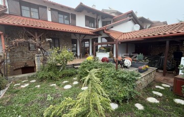 Eladó családi ház