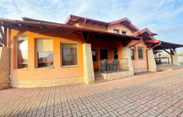 Kiadó iroda/üzlethelyiség