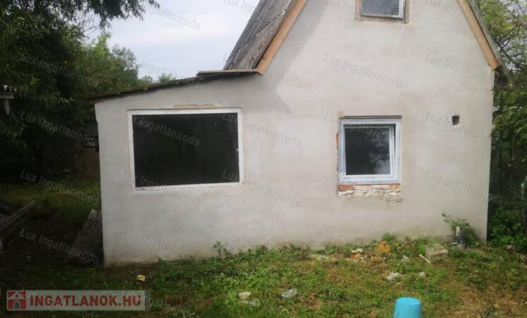 Most még kert, holnap otthon! Eladó külterületi telek Oroszlányon!