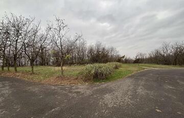 Eladó telek/földterület