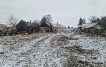 Eladó családi ház