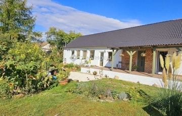 Eladó családi ház