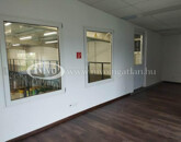 Kiadó iroda/üzlethelyiség Veszprém 1 500 000 Ft