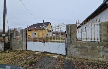 Eladó telek/földterület