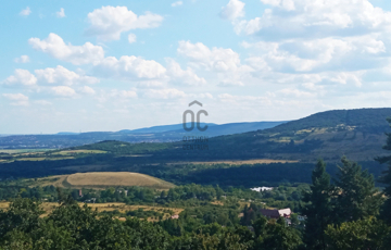 Eladó telek/földterület