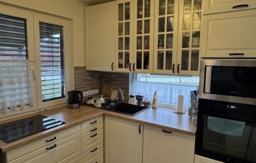 Eladó családi ház