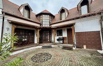 Eladó családi ház