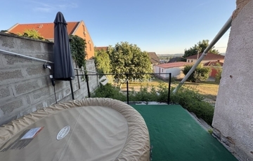 Eladó családi ház