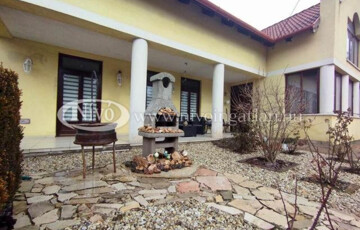 Eladó ipari ingatlan