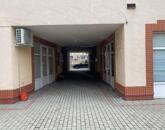 Szolnokon a Tófenék úton üzlethelyiség kiadó!