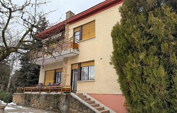 Eladó családi ház