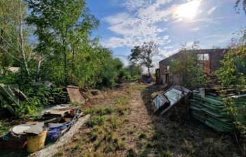 Eladó telek/földterület