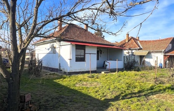 Eladó családi ház