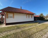 Eladó családi ház Újhartyán 79 900 000 Ft