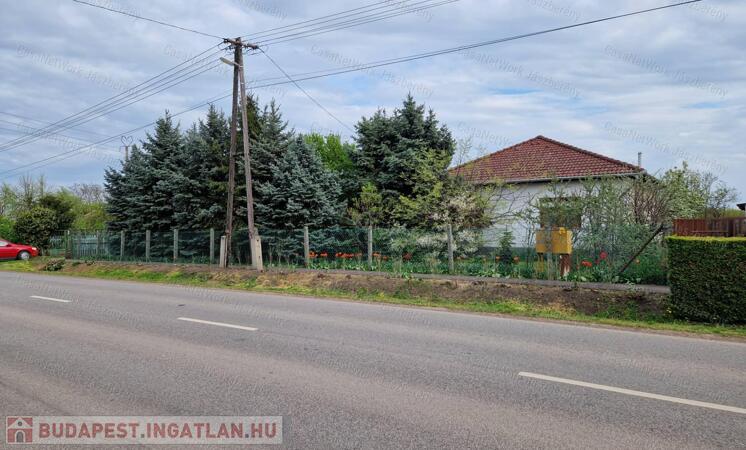 Közel 1 hektáros birtok 2 házzal Hevesvezekényen                                 