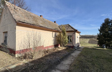 Eladó családi ház