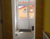 Oroszlányi irodaházban egy szobás irodahelyiség kiadó!