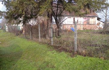 Eladó telek/földterület